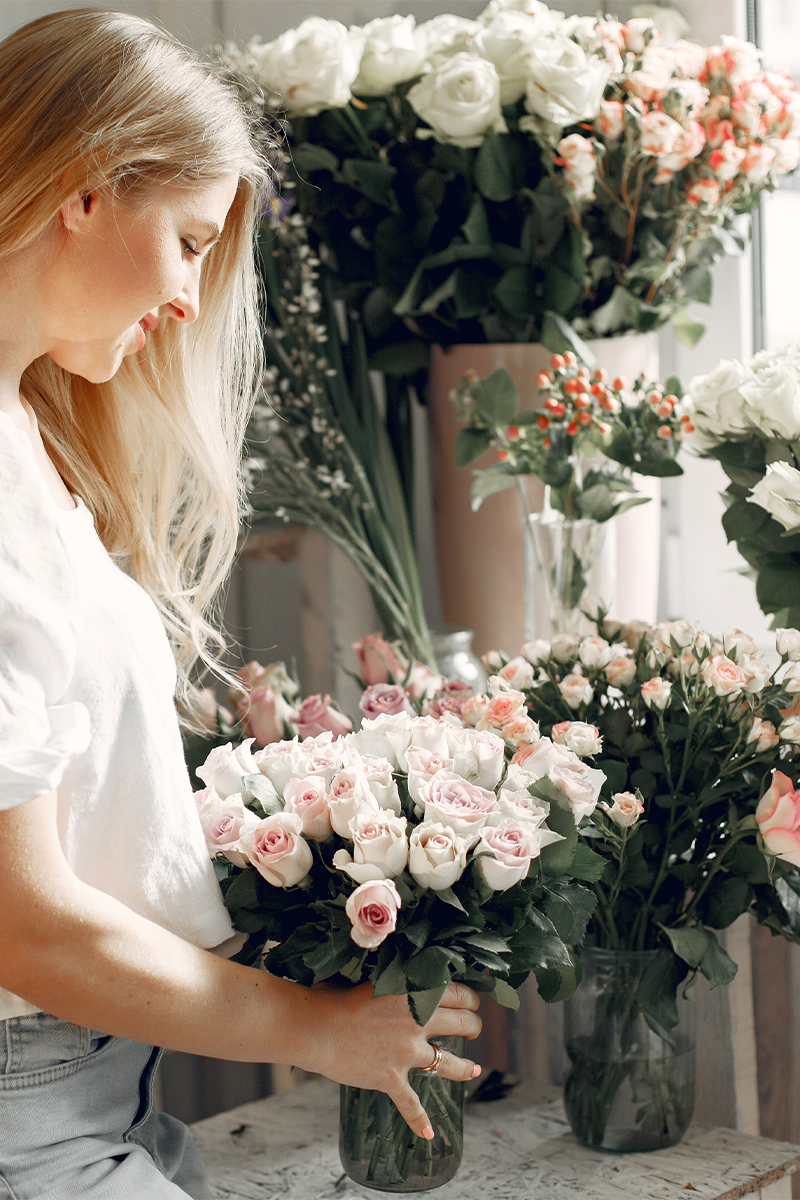 Wreaths Stand (Free Design)