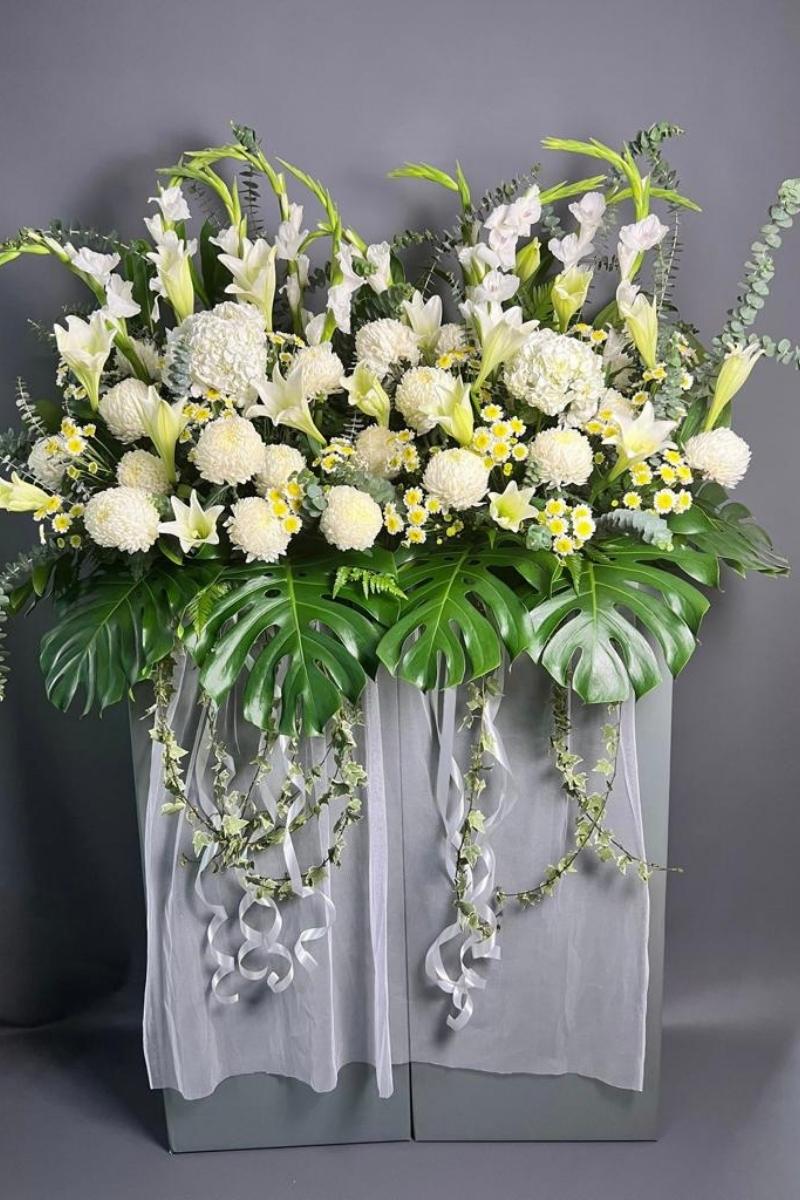 HBW-122 Beautiful Gladiolus - Image 1