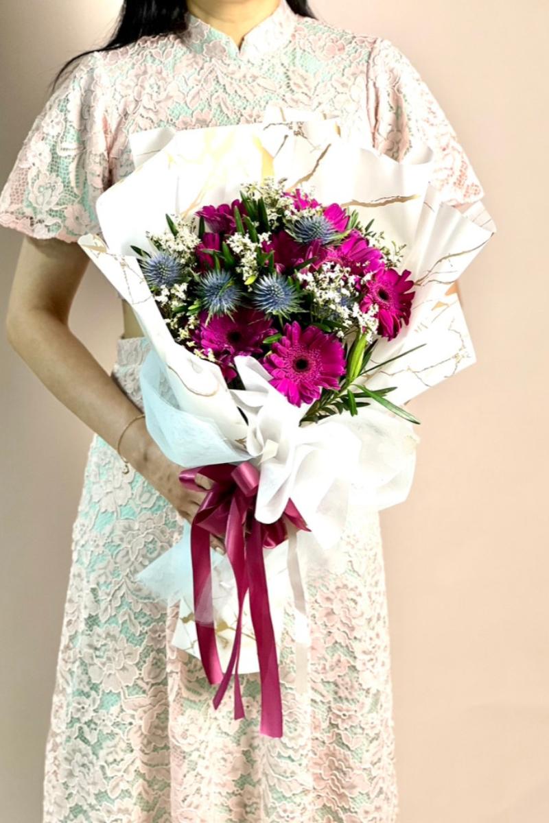 xr:d:DAEYbi_rWWE:714,j:42783545333,t:22120115 MayPetals - Image 1