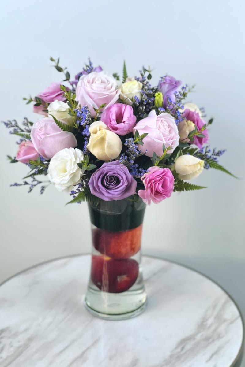 xr:d:DAEYbi_rWWE:790,j:4335623569,t:23022604 Lavish Luster - Image 1